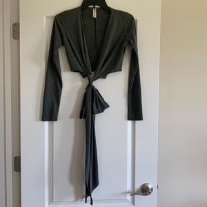 These Three Boutique gray, long sleeve, cropped, wrap around tie top; size small